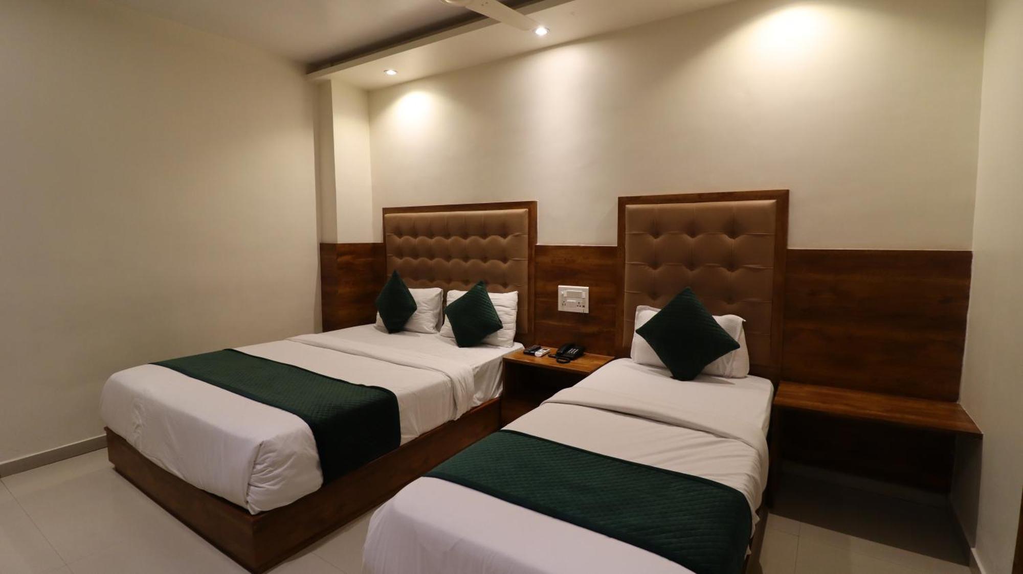 Hotel Bkc Garden - Near Us Embassy Bkc Bombaj Zewnętrze zdjęcie