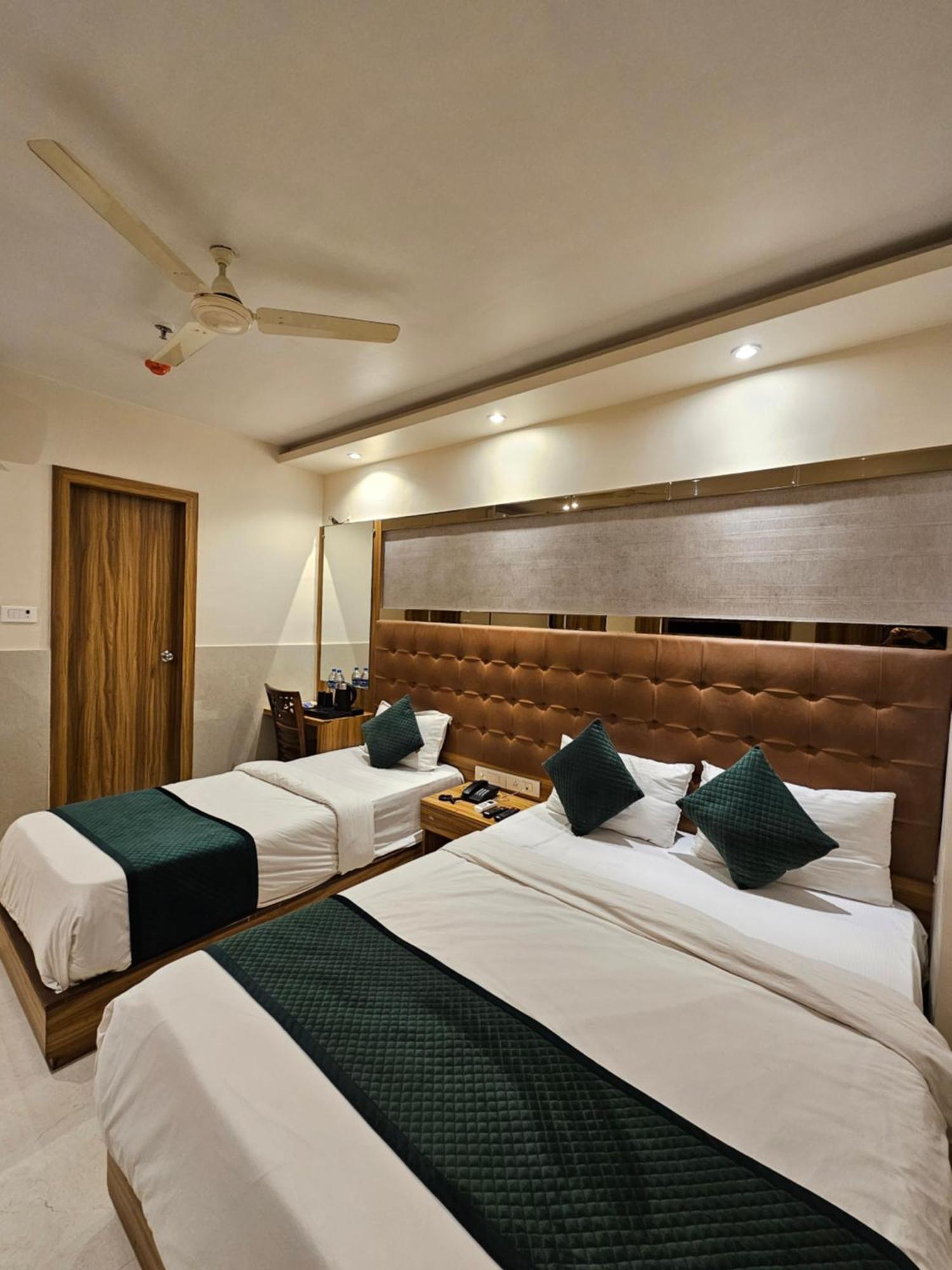 Hotel Bkc Garden - Near Us Embassy Bkc Bombaj Zewnętrze zdjęcie