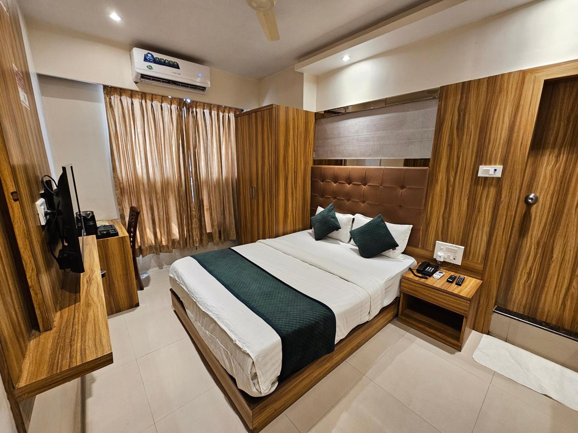 Hotel Bkc Garden - Near Us Embassy Bkc Bombaj Zewnętrze zdjęcie