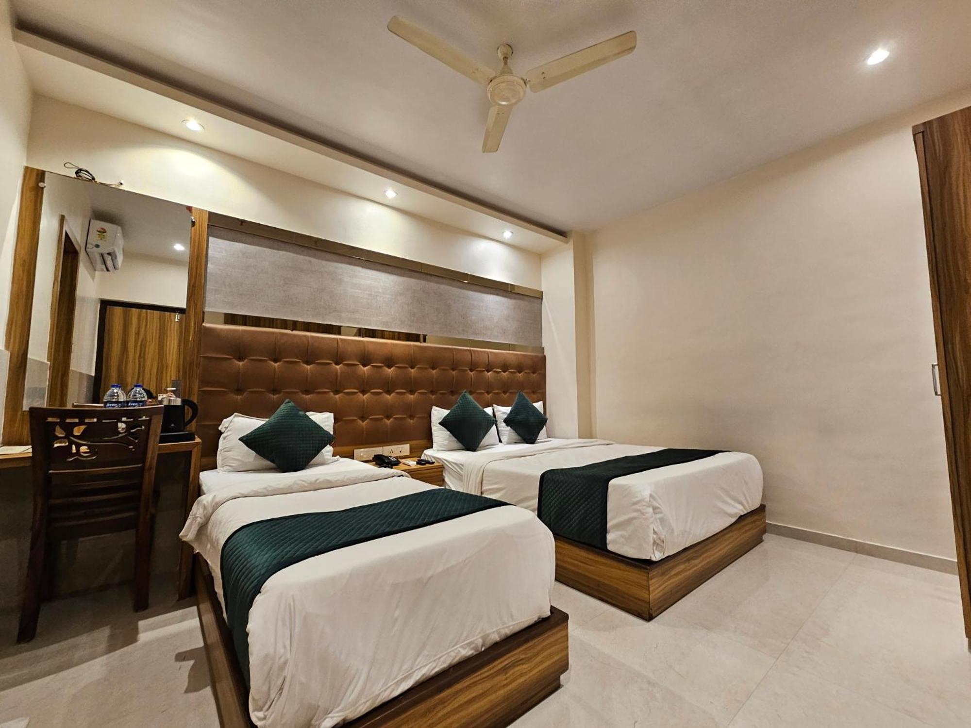 Hotel Bkc Garden - Near Us Embassy Bkc Bombaj Zewnętrze zdjęcie